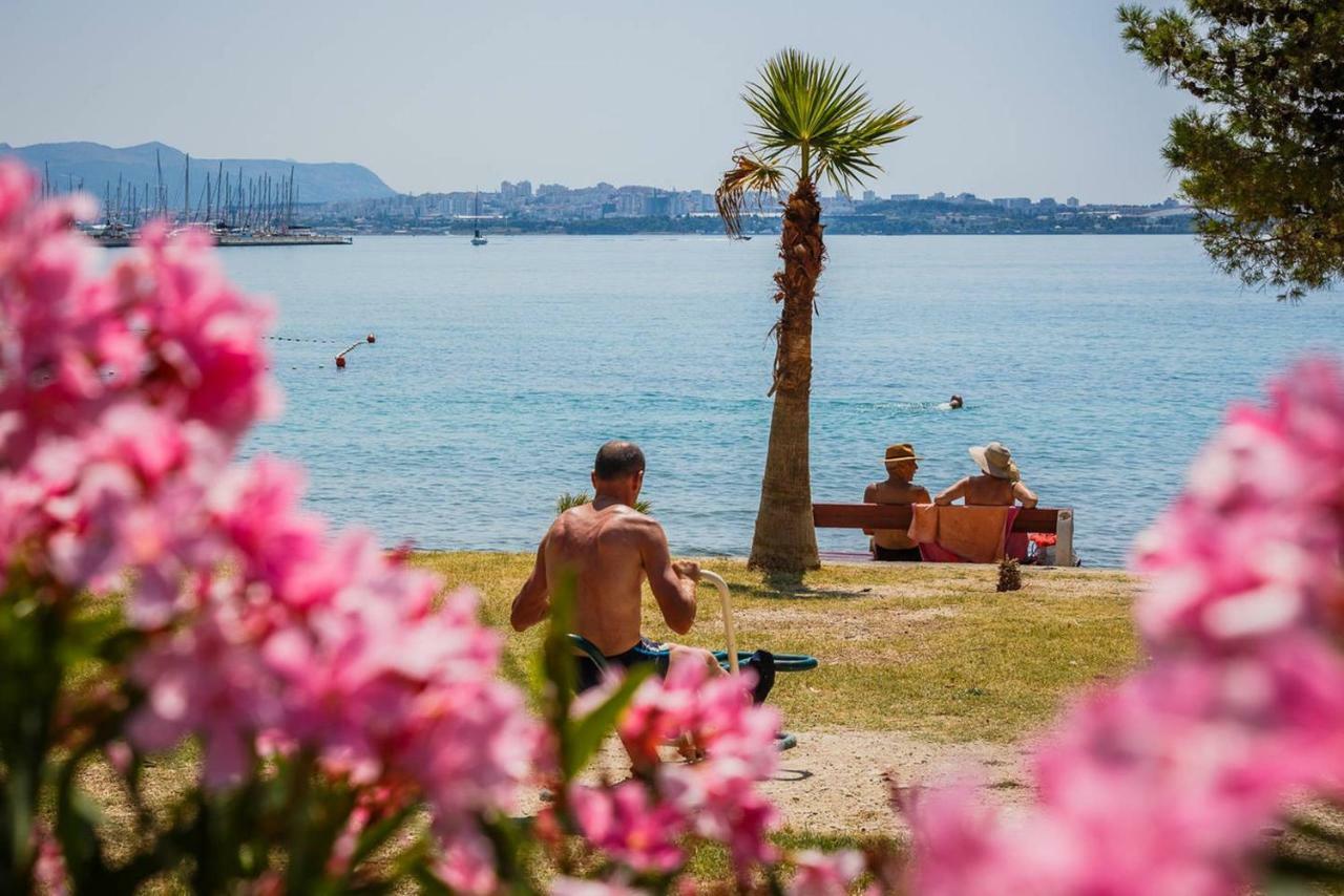 Pelivan Apartments Kastela Exterior photo